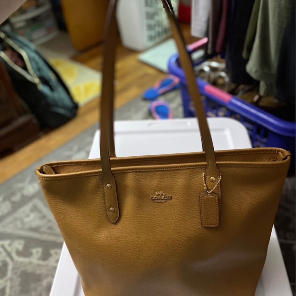Coach city zip tote tan Leather Tote Bag